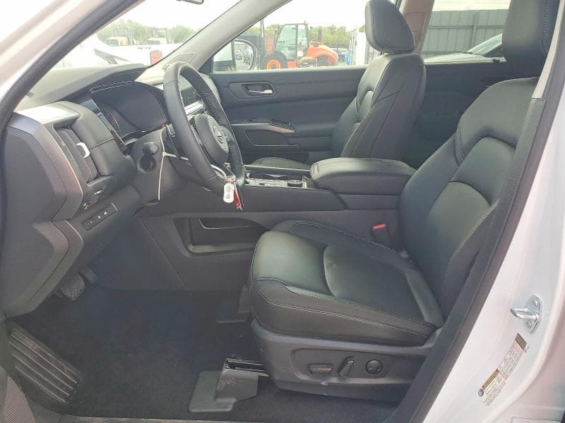 2025 NISSAN PATHFINDER SL 7