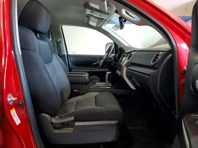 2019 TOYOTA TUNDRA SR5 7