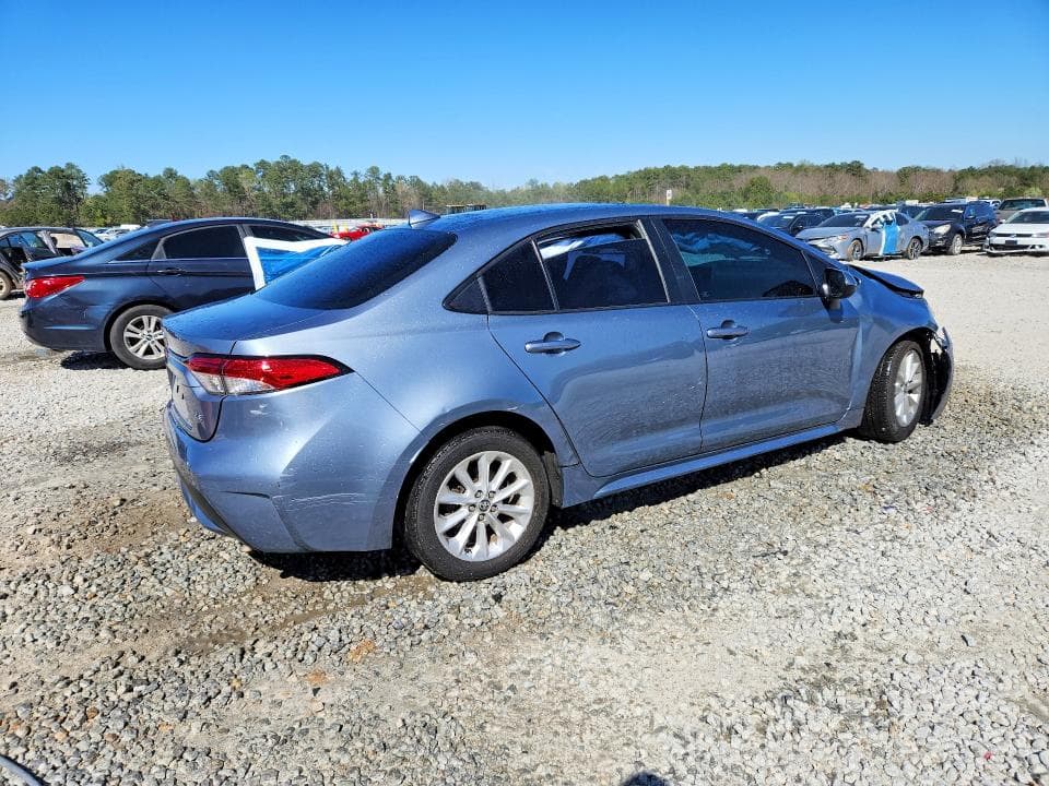 2021 TOYOTA COROLLA LE 3
