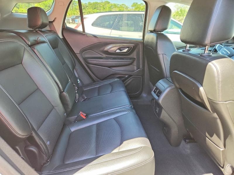 2023 GMC TERRAIN 11