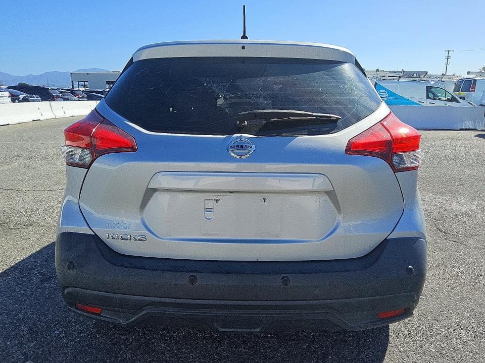 2020 NISSAN KICKS S 6