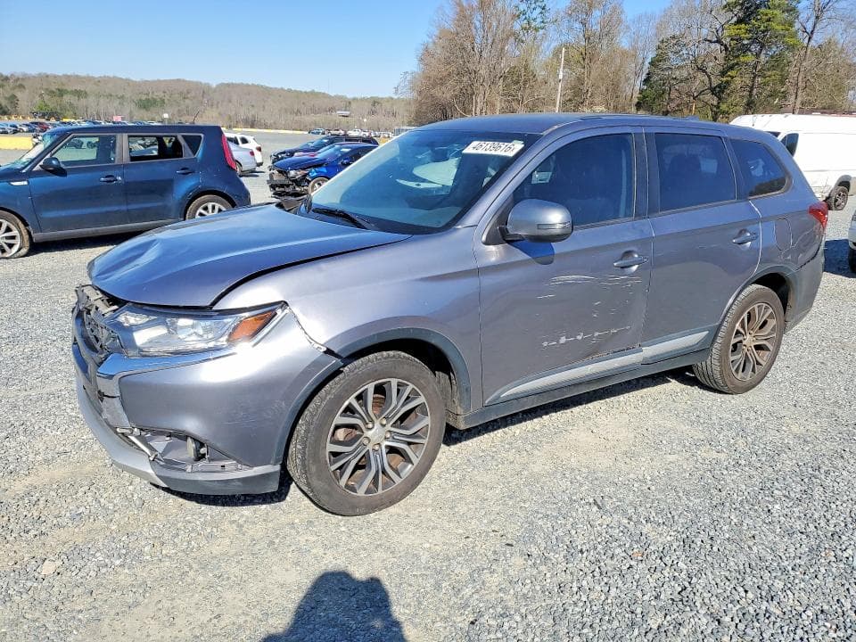 2017 MITSUBISHI OUTLANDER SE - 1