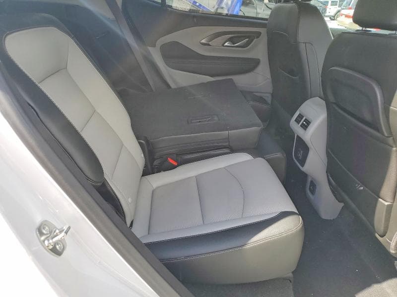 2024 GMC TERRAIN SLT 11