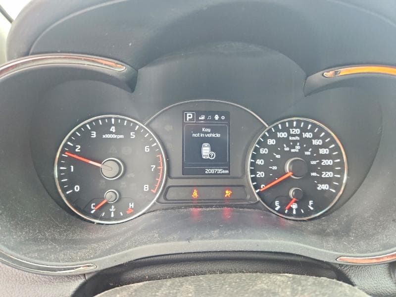 2017 KIA FORTE EX 9