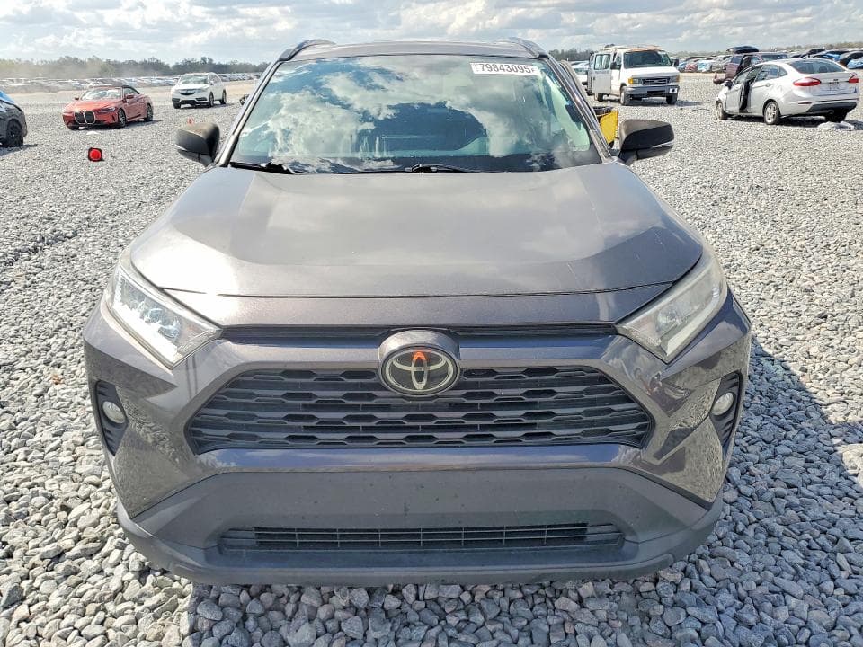 2021 TOYOTA RAV4 XLE 5