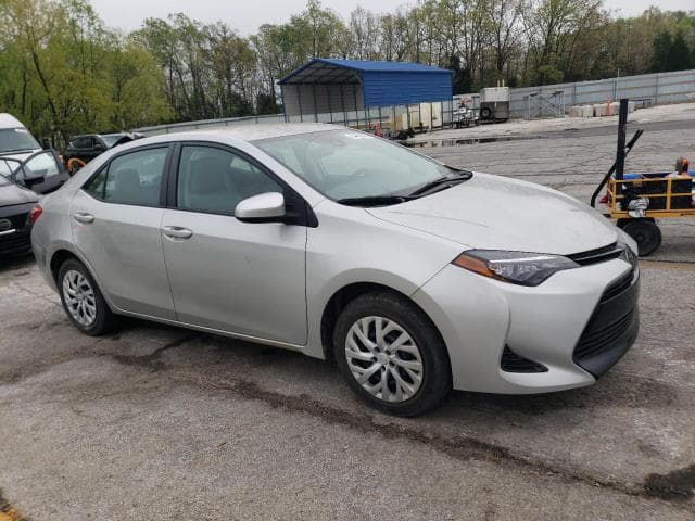 2018 TOYOTA COROLLA LE 4