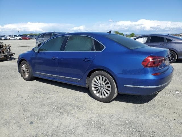 2017 VOLKSWAGEN PASSAT SE 2
