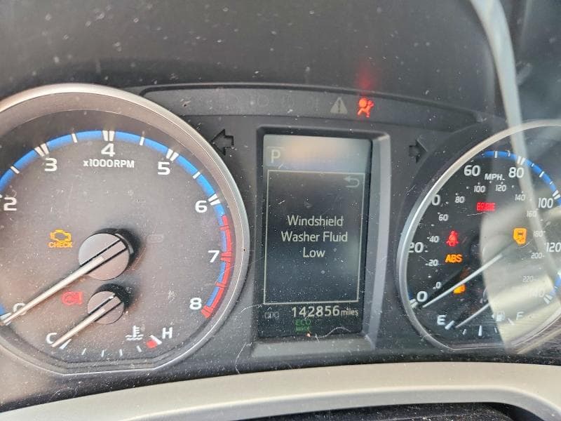 2017 TOYOTA RAV4 LE 9