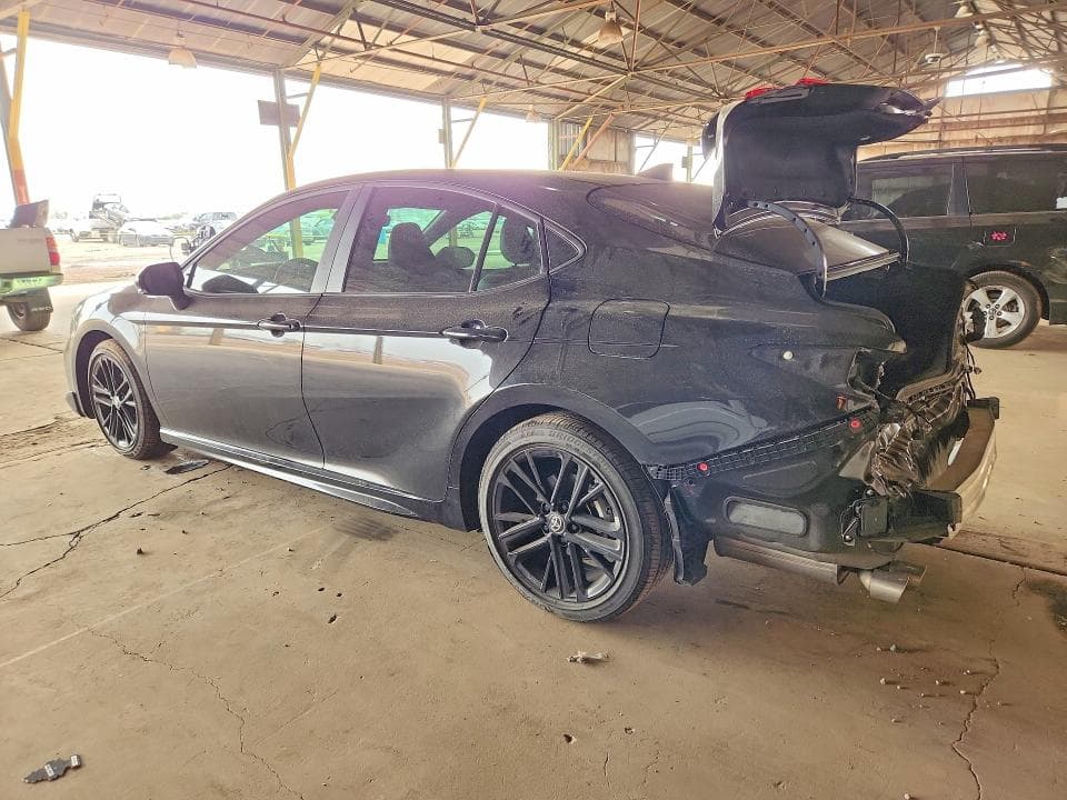 2025 TOYOTA CAMRY SE 2