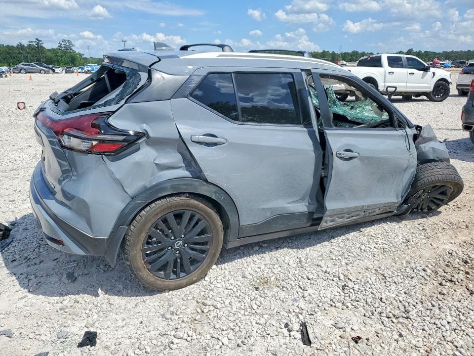 2022 NISSAN KICKS SV 3