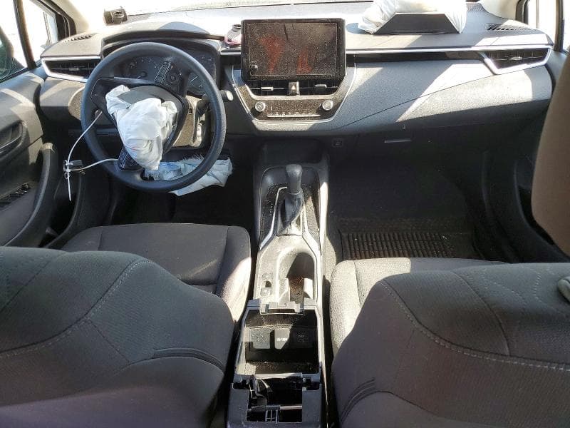 2025 TOYOTA COROLLA LE 8
