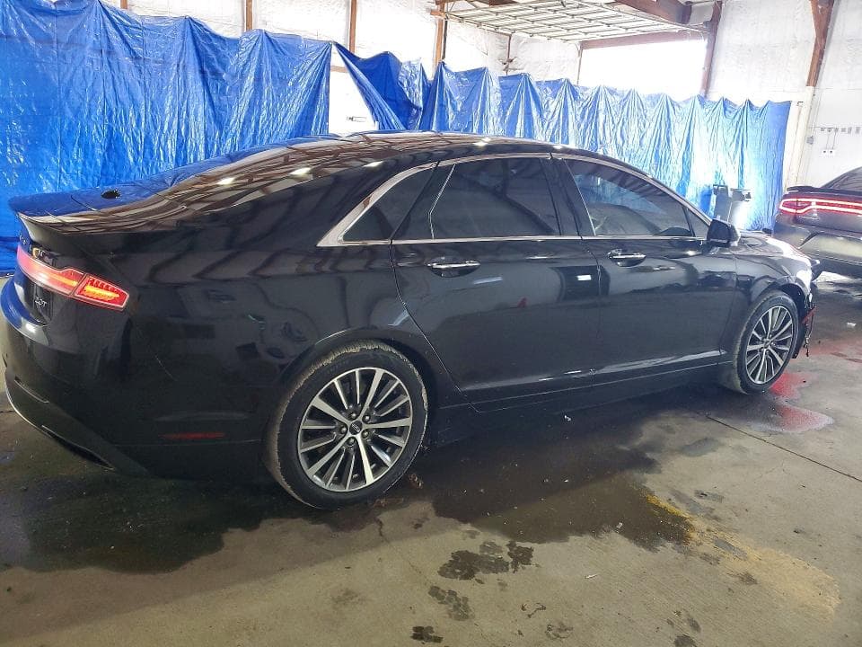 2020 LINCOLN MKZ 3