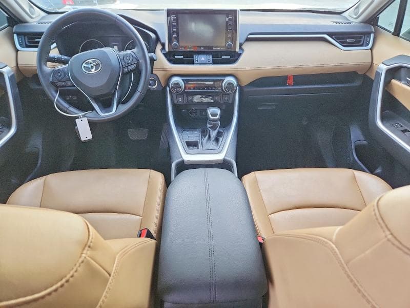 2021 TOYOTA RAV4 8