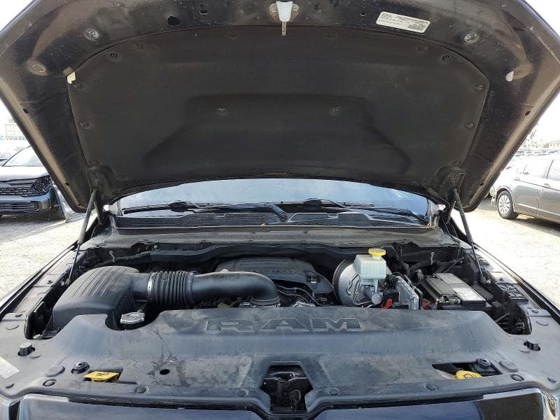 2019 RAM 1500 LARAMIE 11