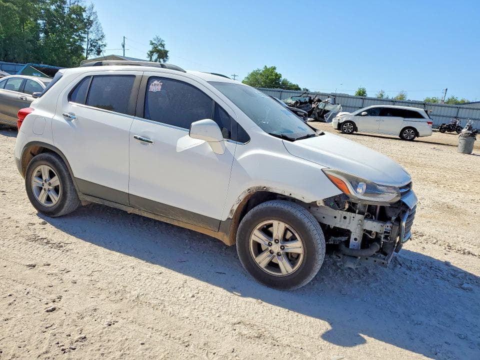 2017 CHEVROLET TRAX 1LT 4