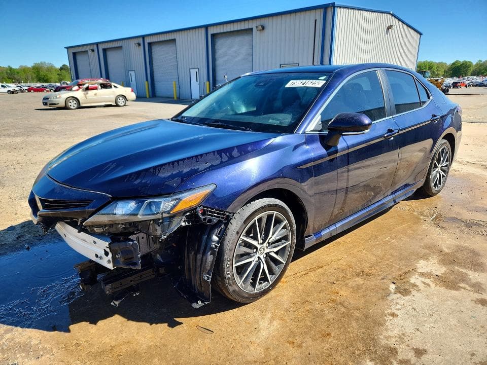 2022 TOYOTA CAMRY