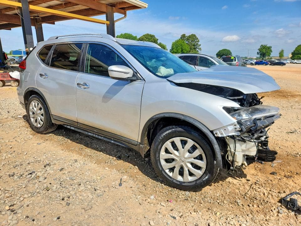 2017 NISSAN ROGUE S 4