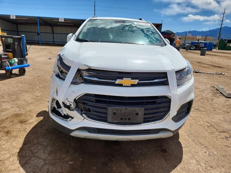 2022 CHEVROLET TRAX 1LT 5