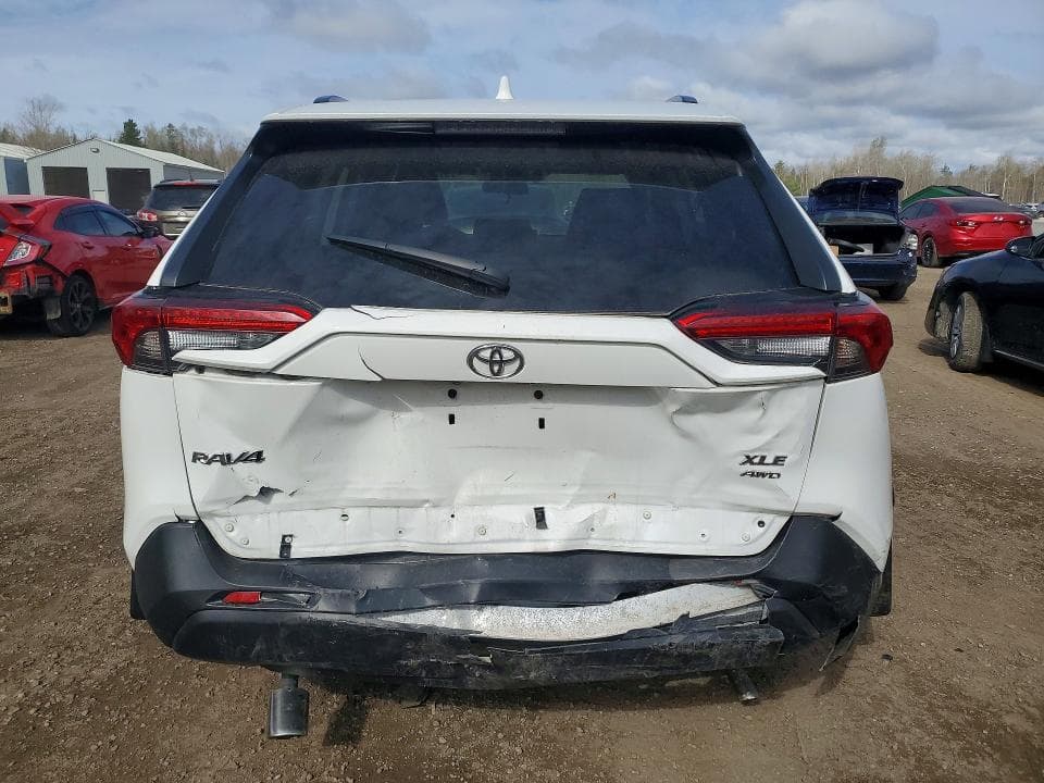 2021 TOYOTA RAV4 XLE 6