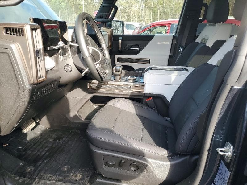 2025 GMC HUMMER PICKUP 2X 7