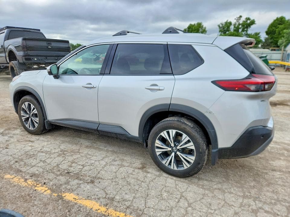 2021 NISSAN ROGUE SV 2
