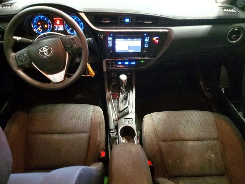 2019 TOYOTA COROLLA LE 8