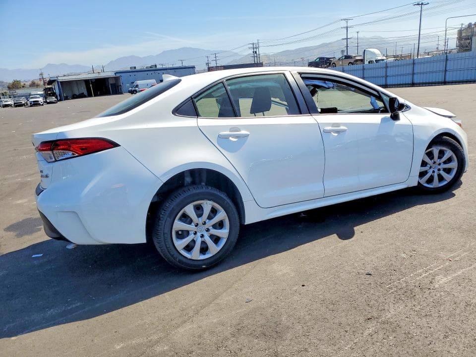 2023 TOYOTA COROLLA HYBRID LE 3