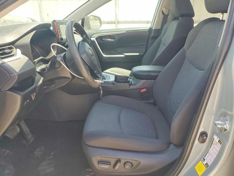 2021 TOYOTA RAV4 XLE 7