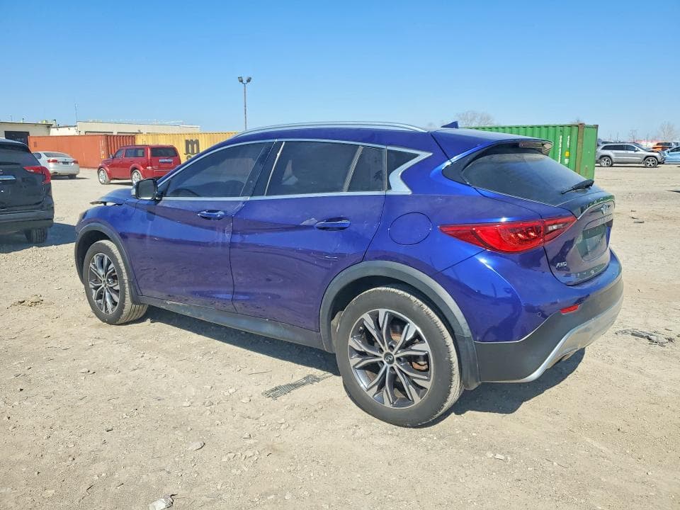 2017 INFINITI QX30 PREMIUM 2