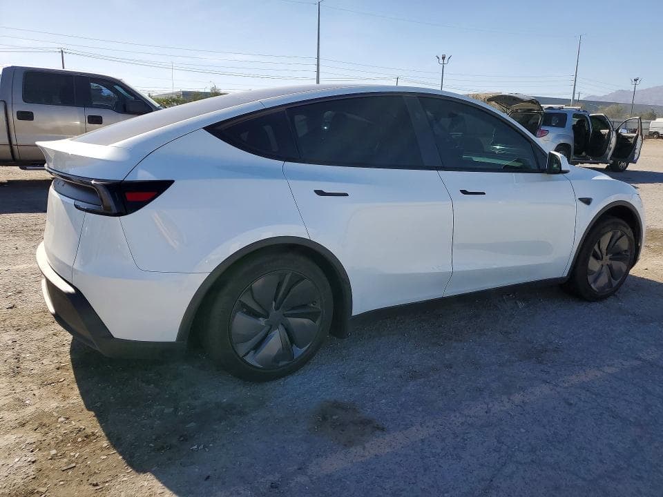 2026 TESLA MODEL Y 3