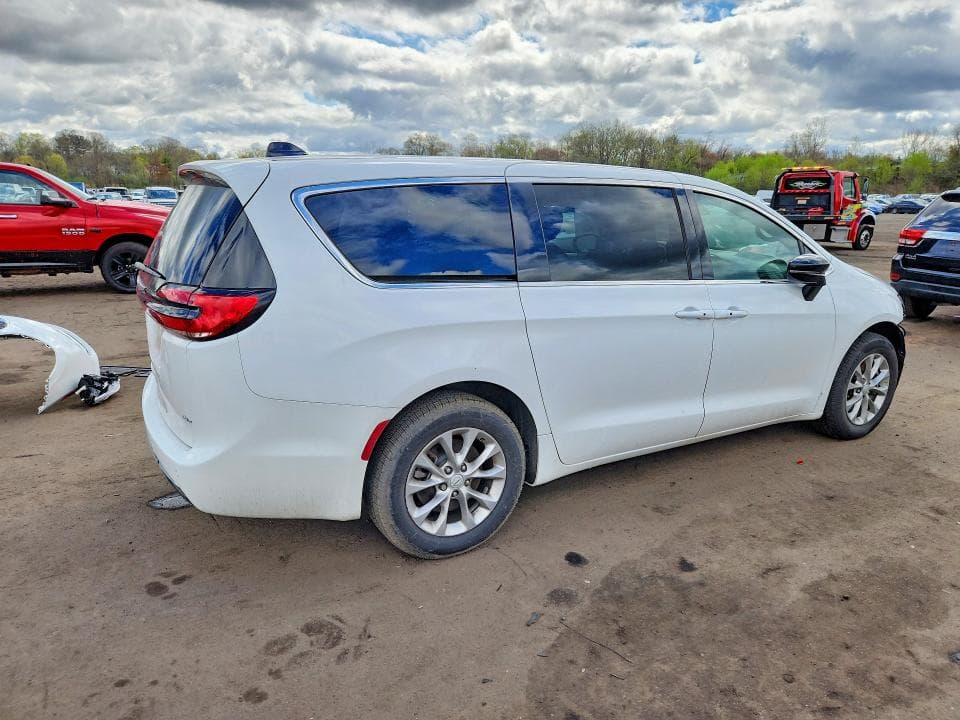2025 CHRYSLER PACIFICA SELECT 3