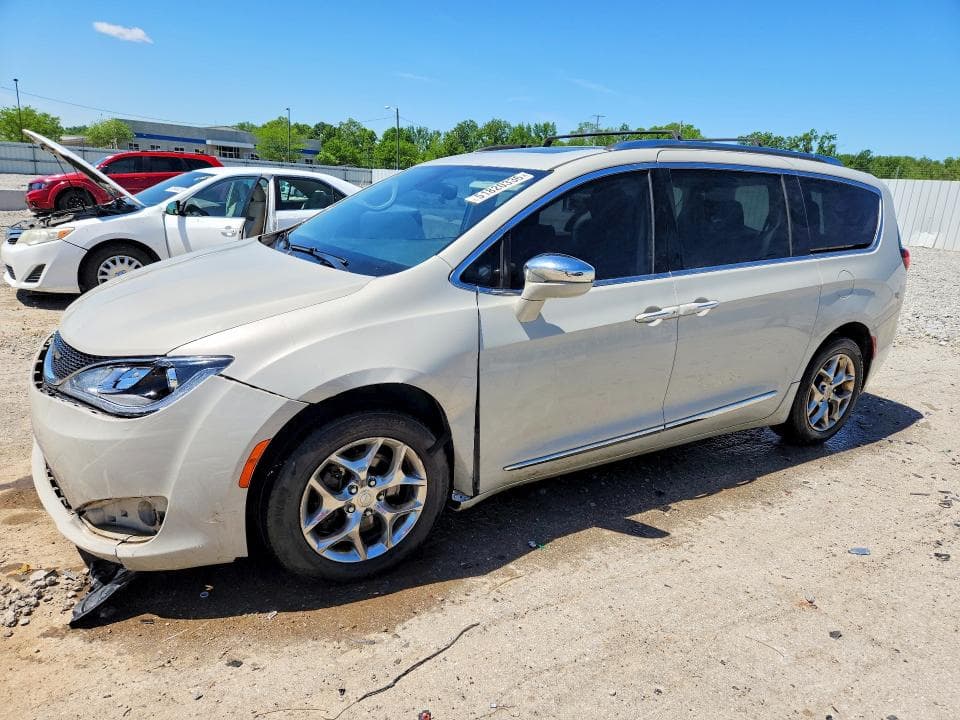 2017 CHRYSLER PACIFICA - 1