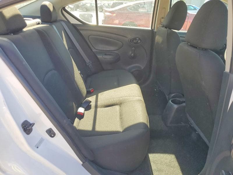 2018 NISSAN VERSA S 10
