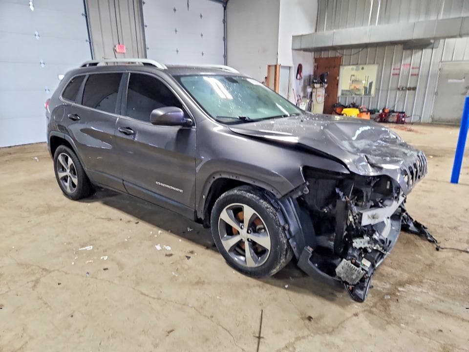 2019 JEEP CHEROKEE LIMITED 4