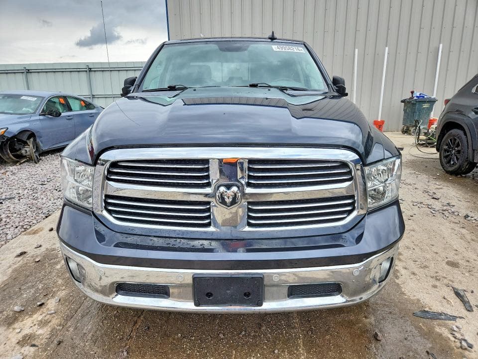 2017 RAM 1500 SLT 5