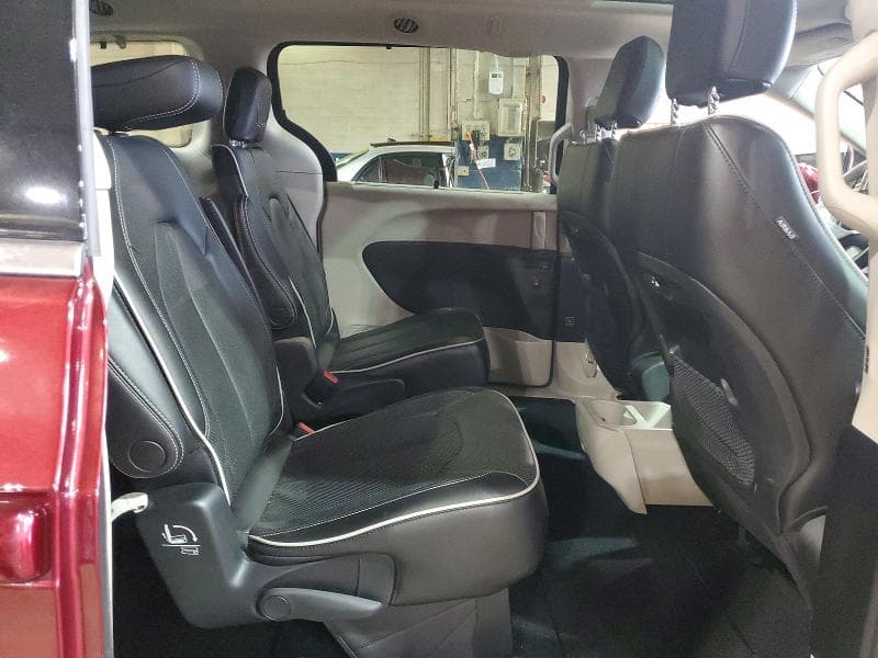 2021 CHRYSLER PACIFICA LIMITED 11
