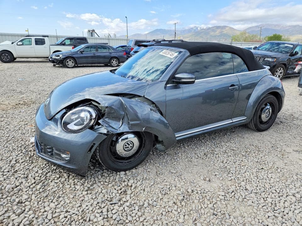 2013 VOLKSWAGEN BEETLE