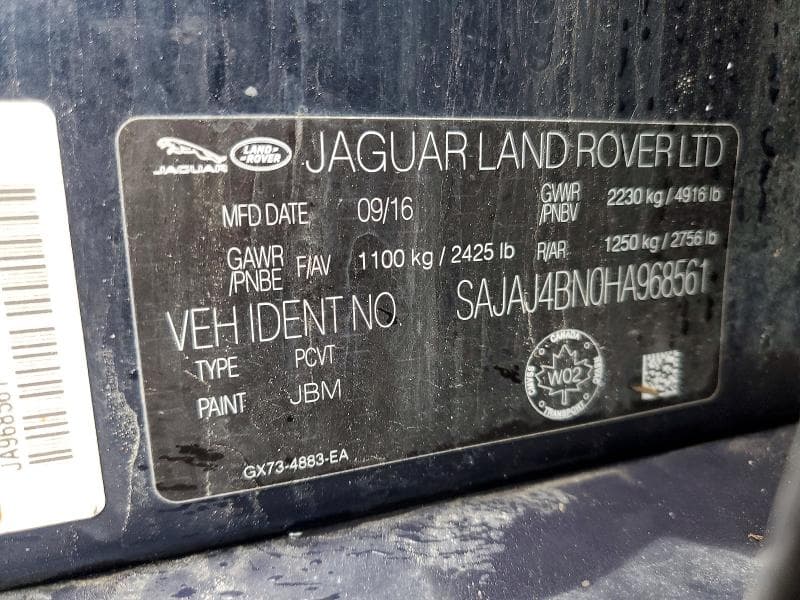 2017 JAGUAR XE PREMIUM 24