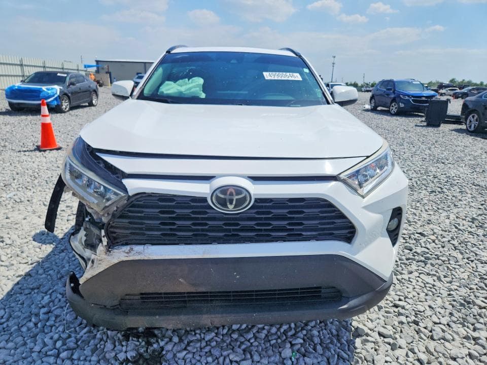2020 TOYOTA RAV4 XLE PREMIUM 5