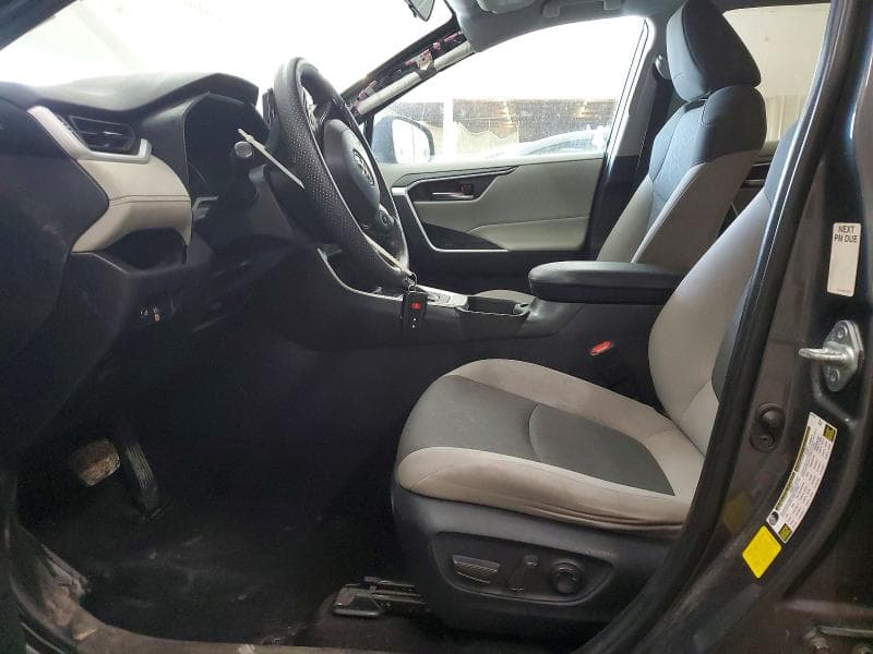 2021 TOYOTA RAV4 XLE 7