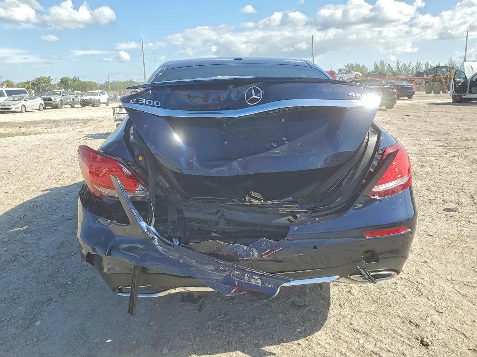 2019 MERCEDES-BENZ E 300 4MATIC 6