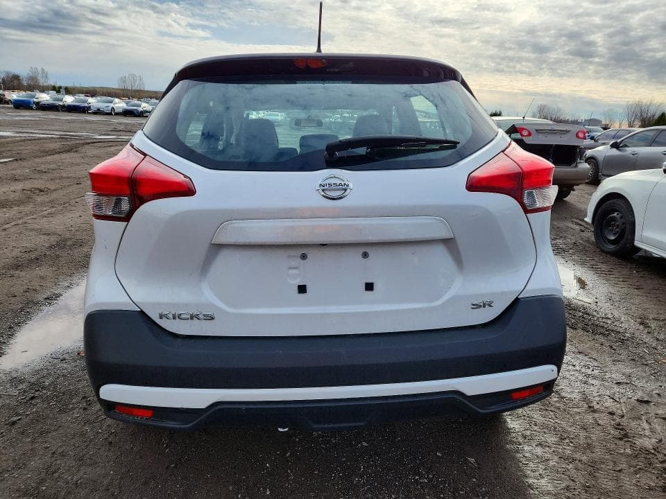 2019 NISSAN KICKS S 11