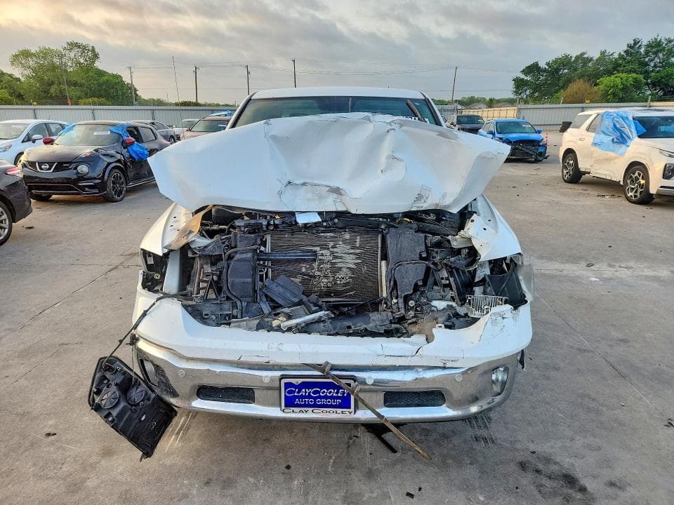 2019 RAM 1500 CLASSIC SLT 5