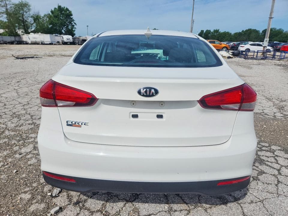 2017 KIA FORTE LX 6