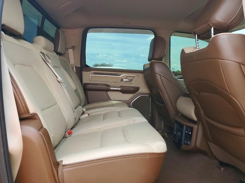 2019 RAM 1500 LARAMIE 10
