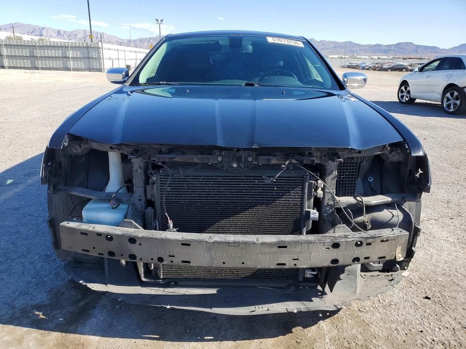 2017 CHRYSLER 300C 5