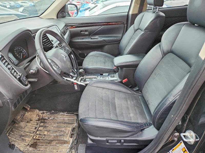 2019 MITSUBISHI OUTLANDER ES 7