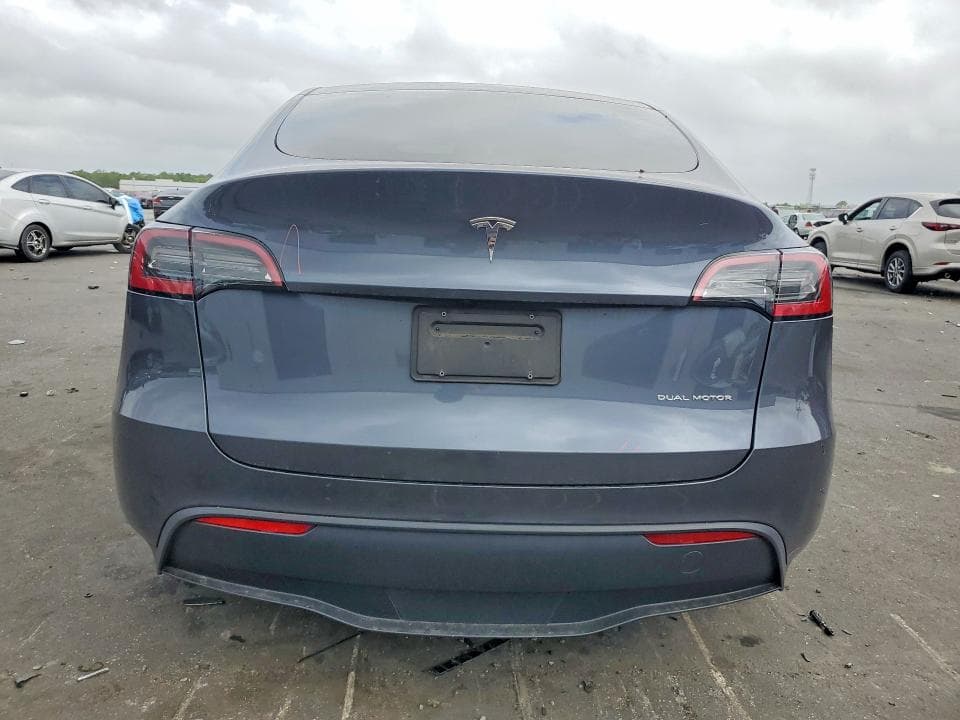 2023 TESLA MODEL Y 6