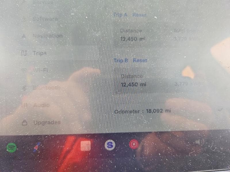 2024 TESLA MODEL Y 9