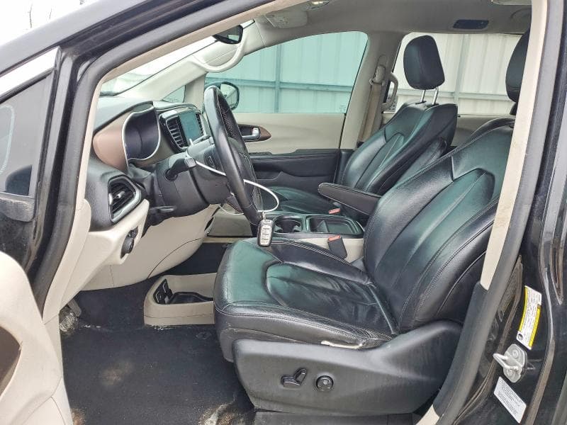 2017 CHRYSLER PACIFICA 7